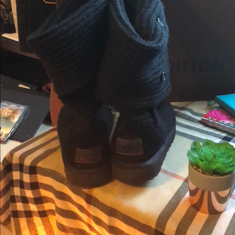 Ugg boots - Picture 3 of 6